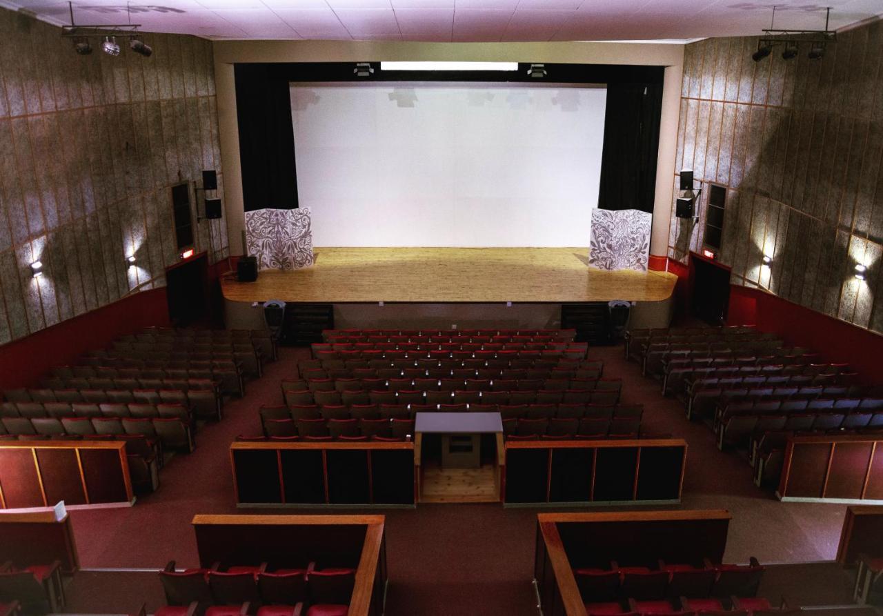 Tsumeb Theater Guesthouse Kültér fotó