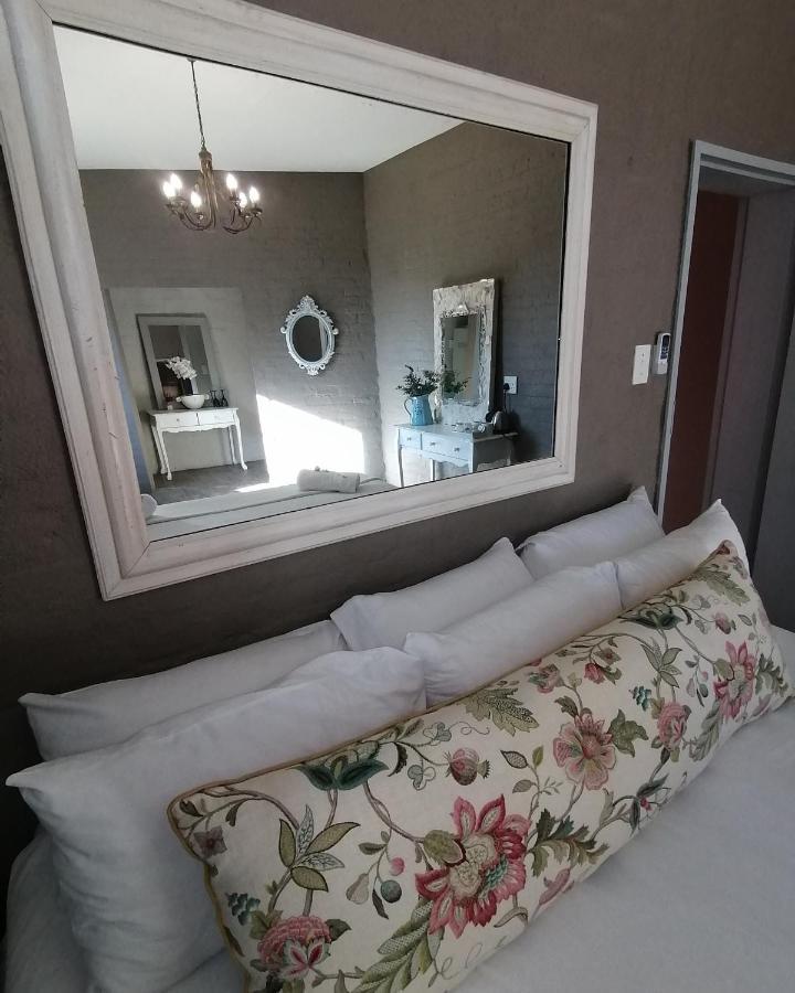 Tsumeb Theater Guesthouse Kültér fotó
