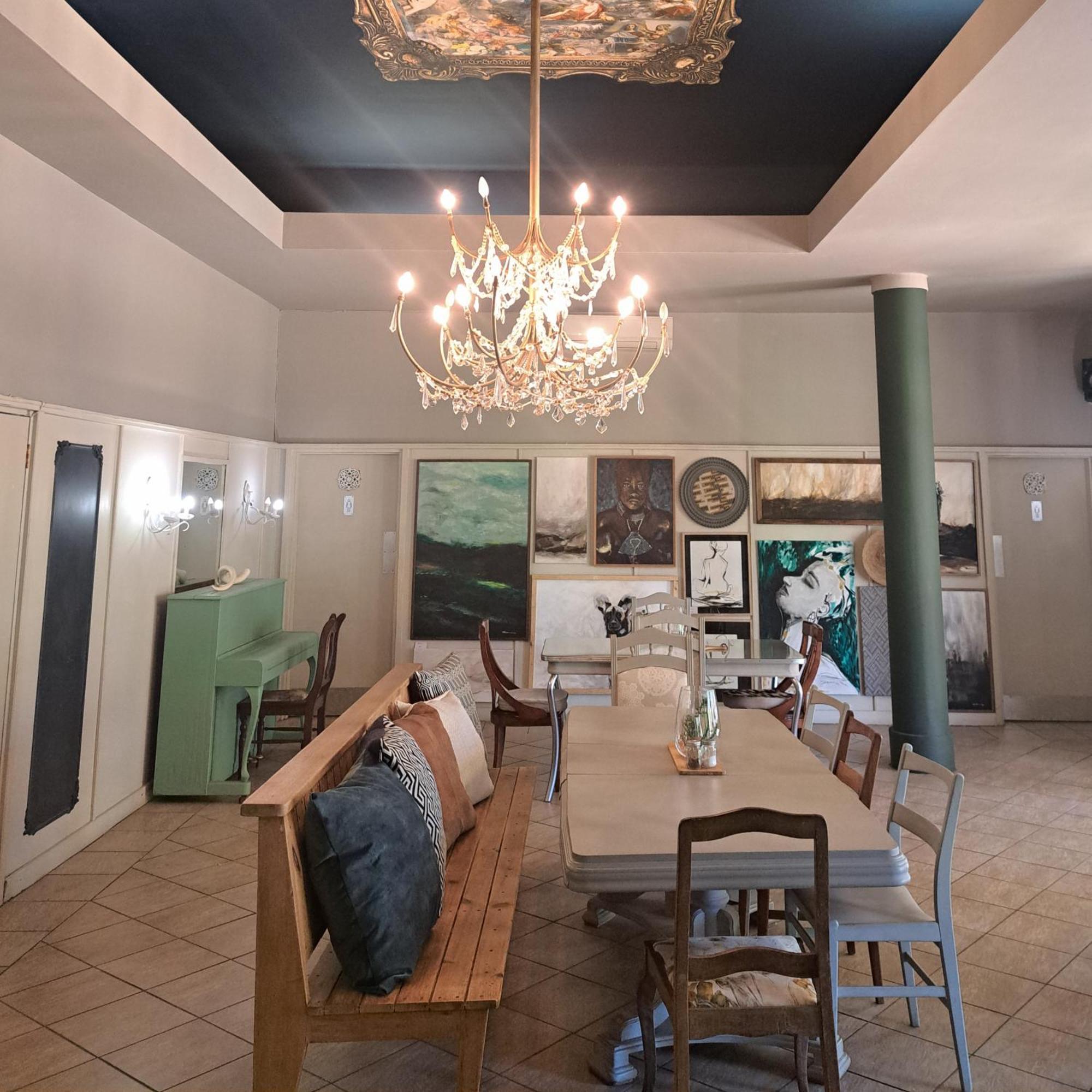 Tsumeb Theater Guesthouse Kültér fotó