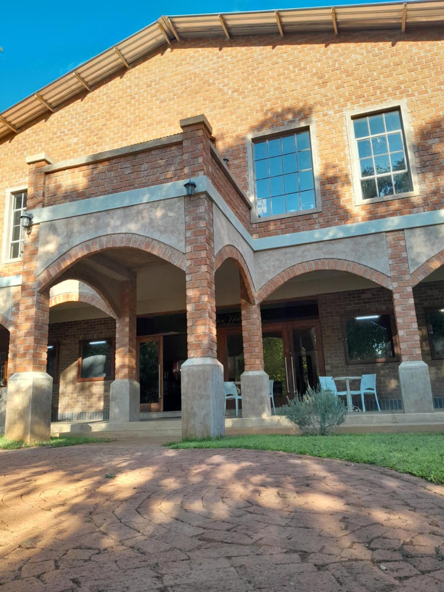 Tsumeb Theater Guesthouse Kültér fotó